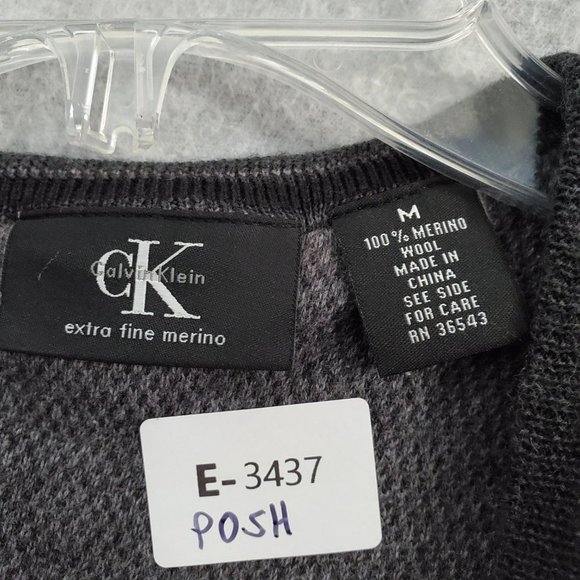 Calvin Klein Women Sweater Medium Gray 100% Merino Wool Long Sleeve V Neck‎ READ - Picture 3 of 8